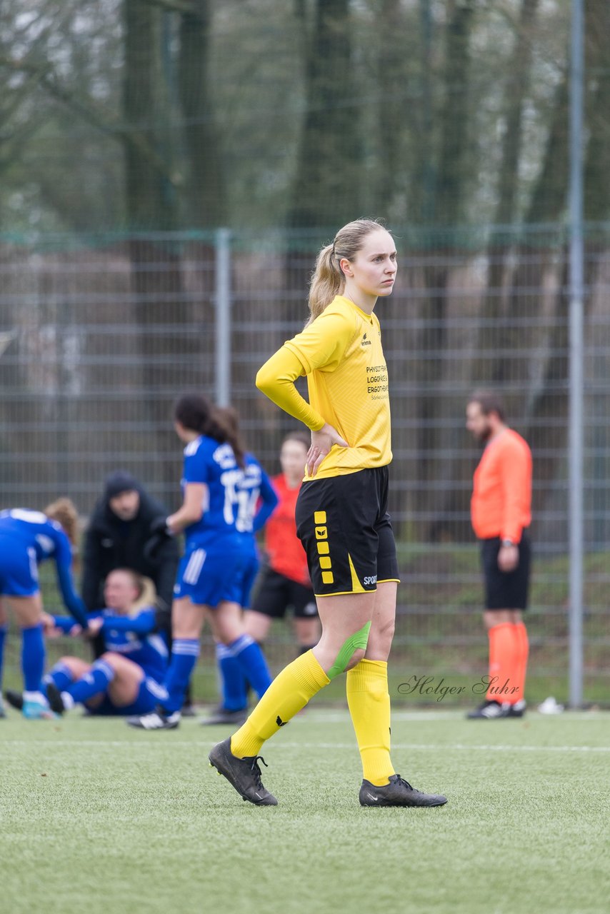 Bild 401 - F SSC Hagen Ahrensburg - SV Frisia Risum-Lindholm : Ergebnis: 1:2